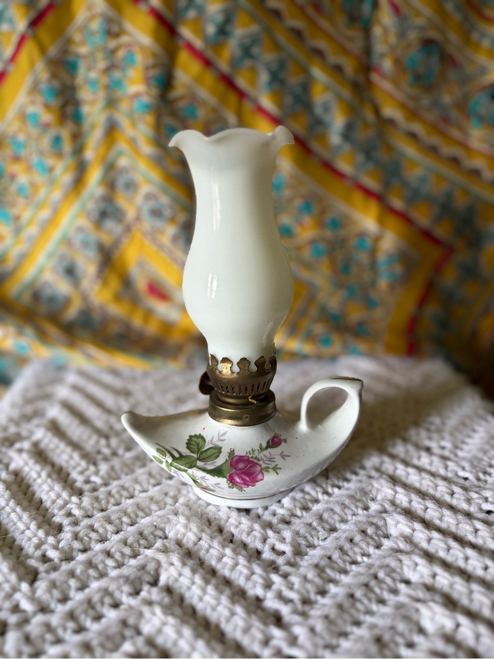 White Floral Porcelain Oil Lamp Accent